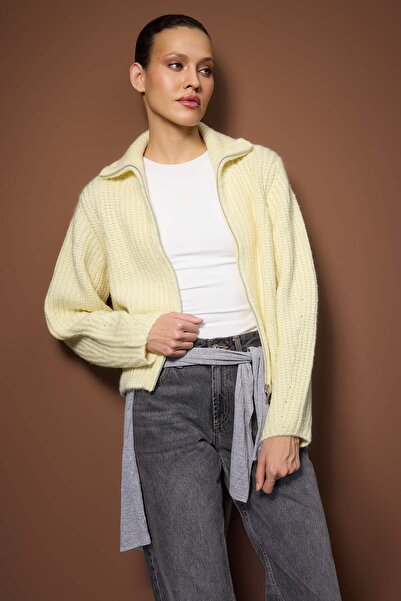 Trendyol Collection Wardrobe Essentials Yellow Zippered Soft Textured Wide Fit Knitwear Cardigan | Twoaw26Hi00049