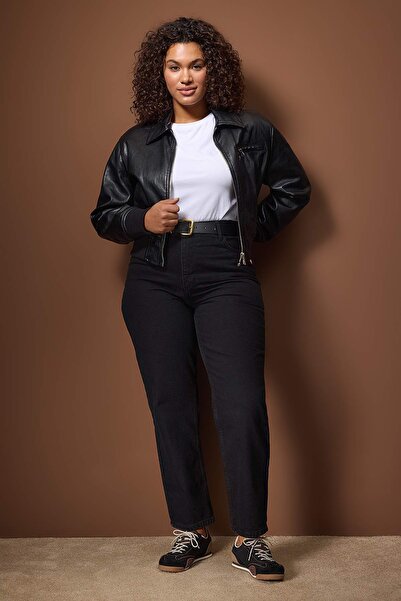 Trendyol Curve Black High Waist 90S Straight Fit Plus Size Jeans Tbbaw26Cj00052
