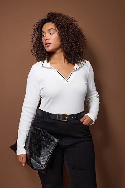 Trendyol Curve White Knitwear Collar Detail Fitted/Fitted Corded Fabric Stretchy Knitted Blouse Tbbaw26Af00020