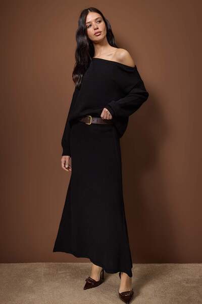 Trendyol Collection Black Boat Neck Skirted Knitwear Bottom - Top Set Twoaw26Au00152