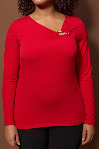 Trendyol Curve Red Asymmetric Collar Accessory Detail Knitted Plus Size Blouse Tbbaw26Af00010