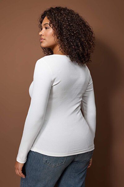 Trendyol Curve Ecru Ribbed Knit Knitted Plus Size Blouse