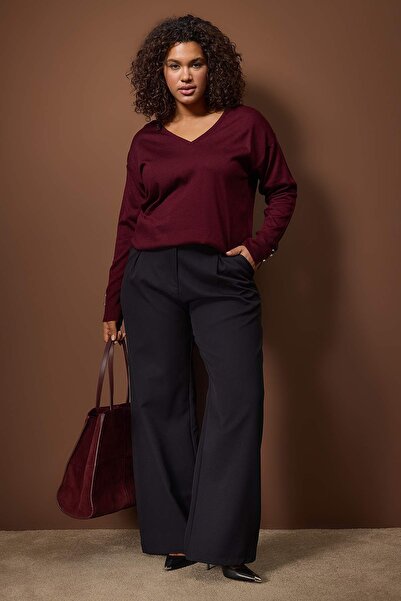 Trendyol Curve Burgundy V-Neck Button Detailed Knitwear Sweater Tbbaw23An00043