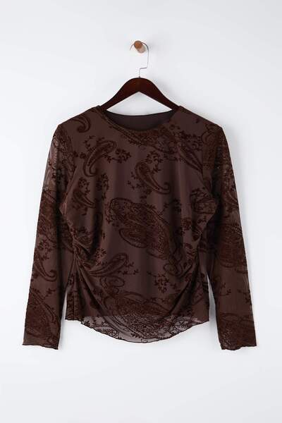 Trendyol Curve Καφέ Πλεκτό με μακρυμάνικο λαιμόκοψη με μακρυμάνικο λαιμόκοψη TBBAW26AF00130