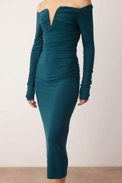 Trendyol Collection Rochie Petrol mulat Carmen Yaka din material subțire TPRAW25EL00073