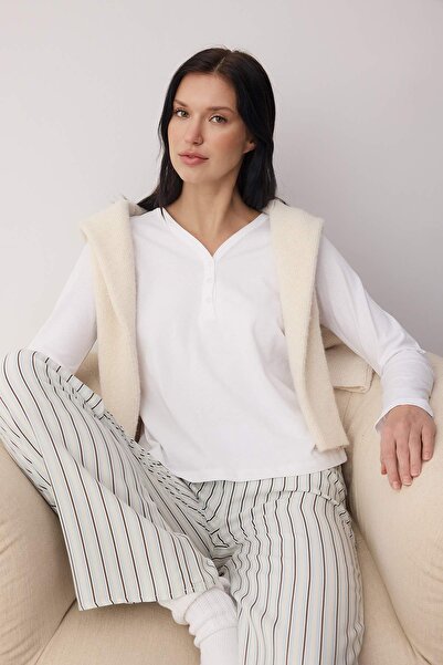 Trendyol Collection Set de pijamale cu țesătură din viscoză cu nasturi în dungi albastre din material subțire THMAW26PT00016