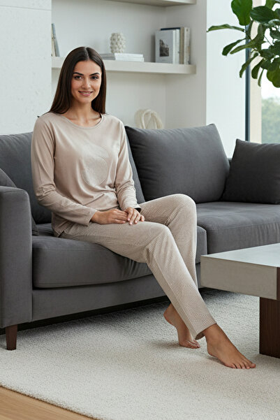 Bravie Elite Viscose Long Pajama Set with Six Round Patterns and Text on Top Cream 3560