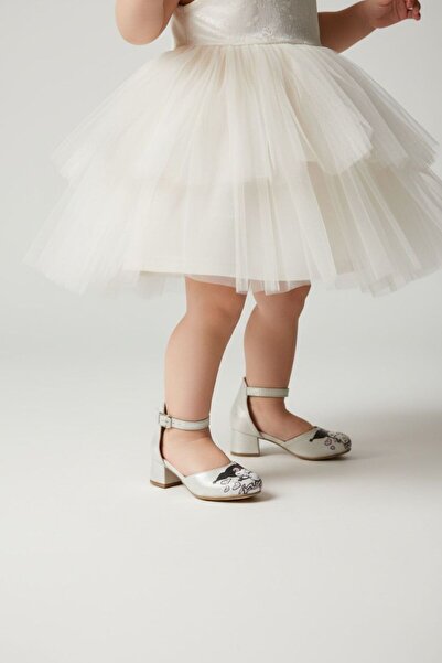 Görkem bebe ayakkabı ve tekstil PANTOFI CU TACĂT KUROMI FETE