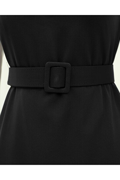 Modamorfo Dlouhé šaty s výstřihem do V a páskem - černé