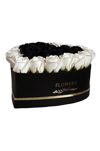 velve Aranjament floral inima cu trandafiri de sapun Gold Lux, negru cu margini albe, alb si negru