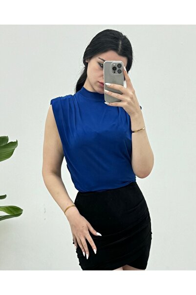 Modamorfo Zero Sleeve Padded Sandy Blouse -Saks