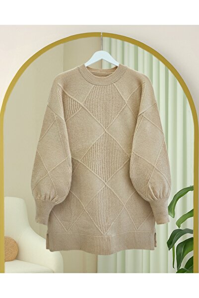 Modamorfo Round Neck Diamond Pattern Slit Knit Sweater - Beige