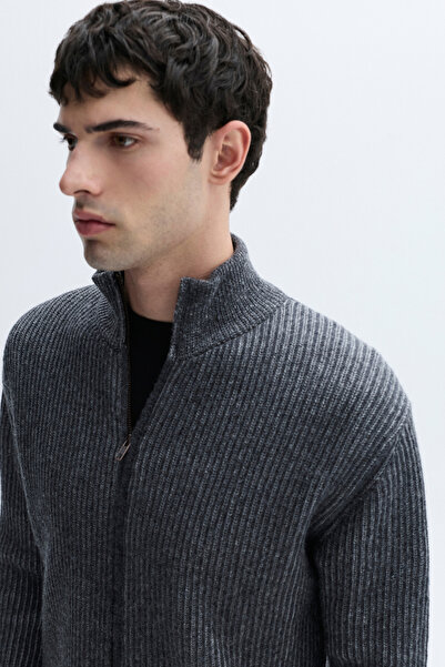 Mudo Stripe Collar Wool Cardigan