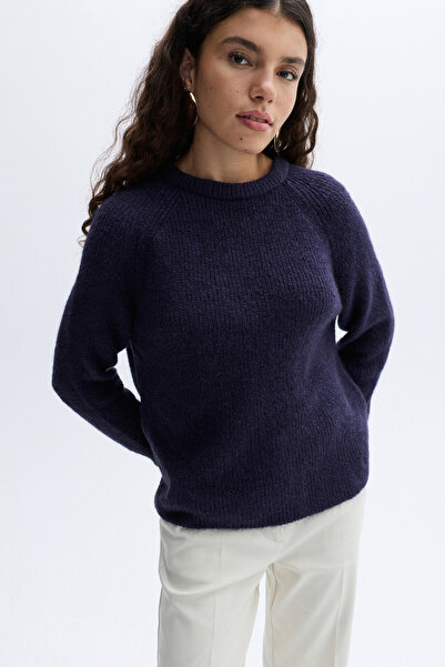 Mudo Loose Fit Circular Neck Sweater