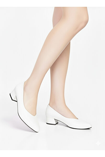 Crista Hakiki Deri Beyaz Alçak Topuklu Klasik Hostes Ayakkabısı