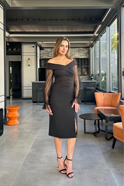 PER LEI Siyah Kayık Yaka Kolu Tül Detaylı Midi Boy Abiye Elbise