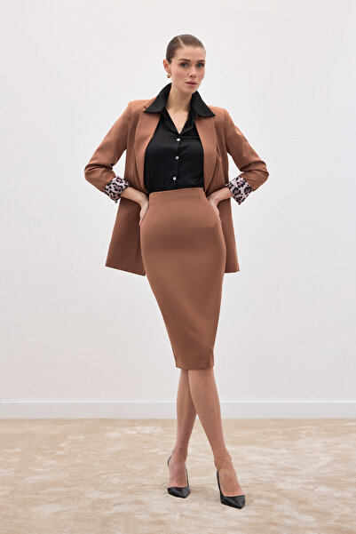 Sateen تنورة قلم رصاص مستقيمة - جملي