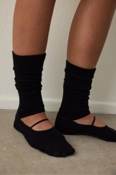 Penti Schwarze Pilates- und Yoga-Leggings mit rutschfestem Sohlenband