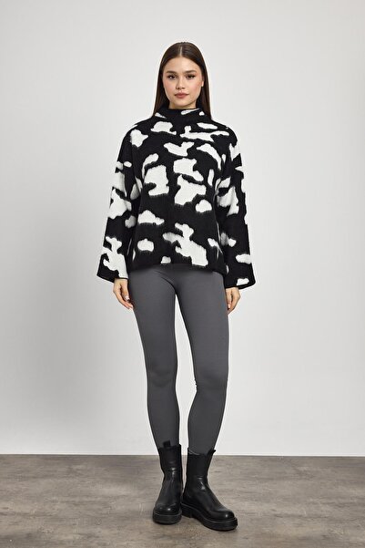 Rays 24371 - Stand Collar Stone-Black Leopard Sweater