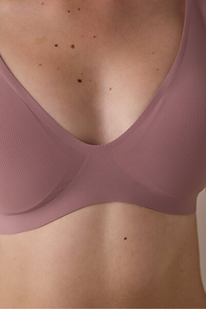 Penti Bezešvá podprsenka Dusty Rose Fit bez kostic s odnímatelným potahem a hlubokým výstřihem