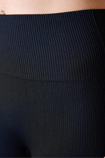 Penti Black Stitch-Free (Seamless) Corded Fabric Warm Thermal Effect High Waist Leggings