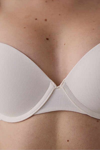 Penti Εκρού Liny Underwire Αποτελεσματικό Σουτιέν χωρίς επένδυση