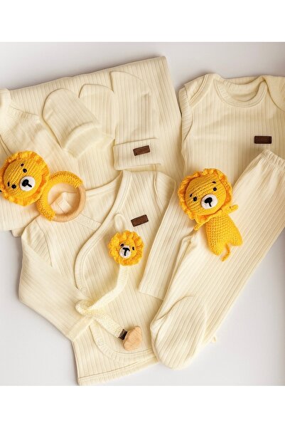 ellsia 7’li Hastane Çıkış Seti + Amigurumi Aslan Oyuncak + Ahşap & Örgü Çıngı...