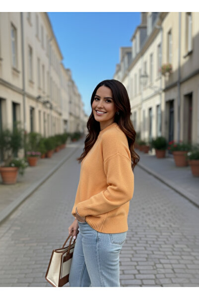 K-ODEA BUTİK Pulover de tricotat ORANGE supradimensionat pentru femei - Textura moale guler rotund
