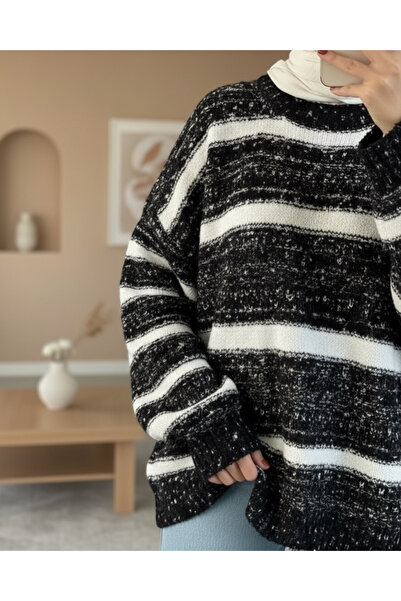 Modamorfo سترة تريكو منسوجة بنمط خطوط سميكة - أسود