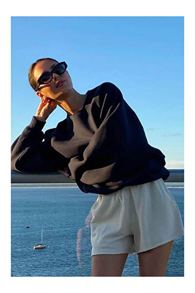 BAİA COLLECTION سويت شيرت أسود بياقة دائرية