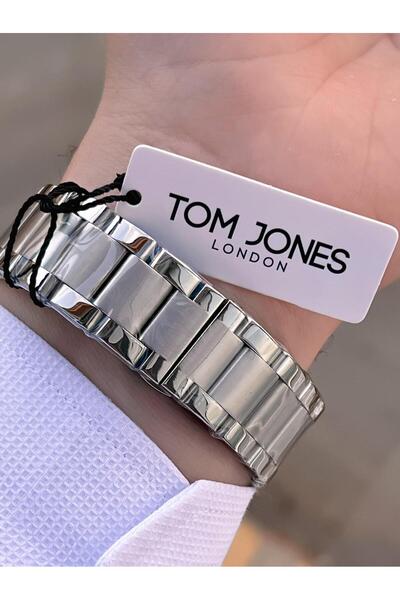 Tom Jones Navy Blue Velvet Steel Strap 3 ATM Water Resistant 2 Year Warranty Men's Watch TJE3.10002.4