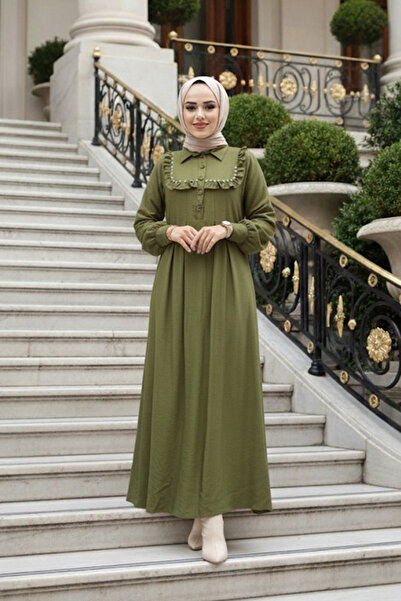 N.S NEVA STYLE فستان حجاب أخضر زيتي مزين بأزرار 7224YY