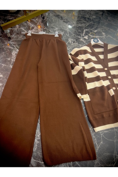 MY QILAM Γυναικείο Σετ Χιτζάμπ Κάτω και Πάνω Μέρος Ριγέ με λαιμόκοψη σε σχήμα V με χρυσό κουμπί Λεπτομερές Ζακέτα Παντελόνι Πλεκτό Σετ Καφέ