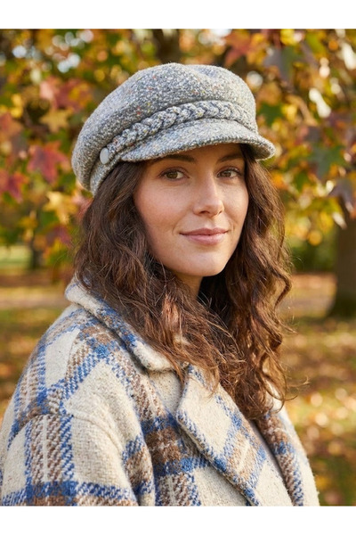 OnMyHead Women's Cashmere Captain Hat