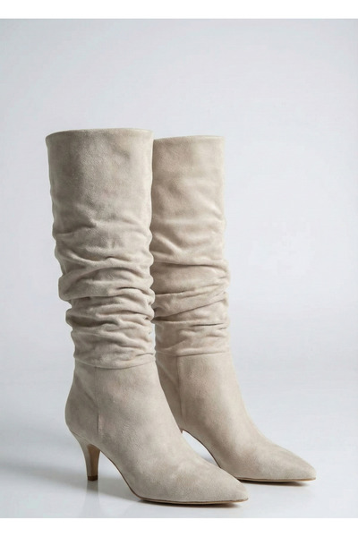 elvinshoes Della kadın Bej Süet büzgülü inçe topuklu dizaltı çizme