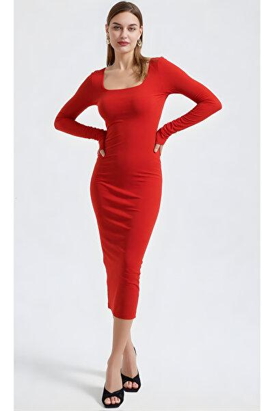 Gubo فستان طويل من الليكرا بأكمام طويلة ورقبة مربعة حمراء