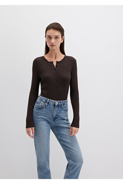 Mavi Μάλλινο πουλόβερ με λεπτομέρεια με κουμπιά καφέ πουλόβερ με εφαρμογή στο σώμα 1710730-90704