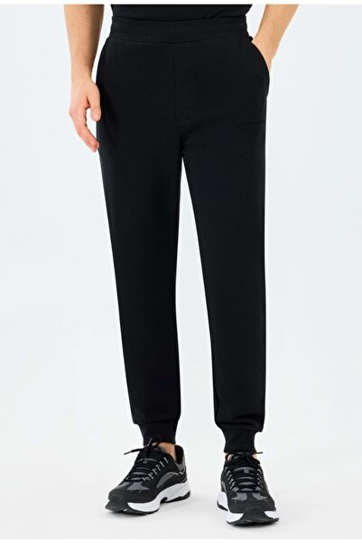 SKECHERS M Essential Jogger Sweatpant S2610006 Чоловічі спортивні штани ЧОРНІ