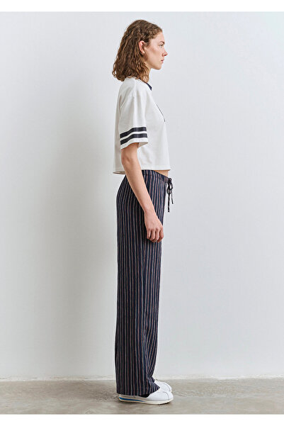 Mavi Logo Printed Ecru T-Shirt Regular Fit / Standard Cut 1613376-70057