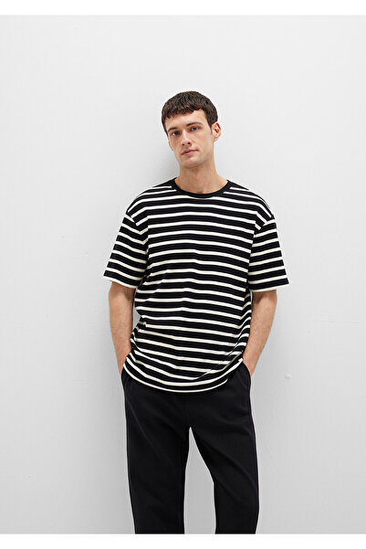 Mavi Μαύρο μπλουζάκι με ρίγες σε εκρού χρώμα Loose Fit / Loose Comfortable Cut 0612860-70057