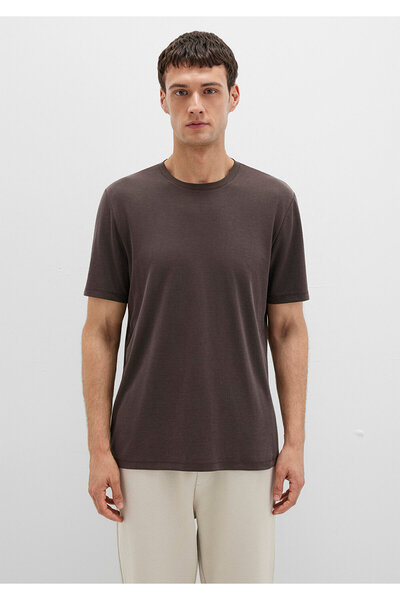 Mavi Μπλουζάκι με λαιμόκοψη καφέ Basic Regular Fit / Κανονική εφαρμογή 0612865-70219