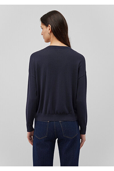 Mavi Pulover albastru bleumarin cu decolteu în V, croială obișnuită / croială obișnuită 1710507 -86623