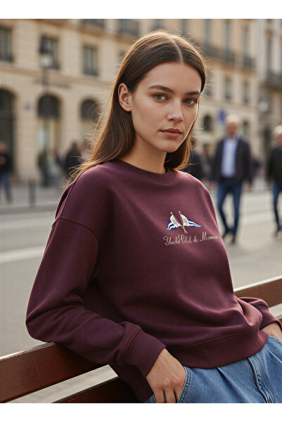 Amia&Co. Burgundy Crew Neck Fleece-Lined Printed Oversized Sweatshirt