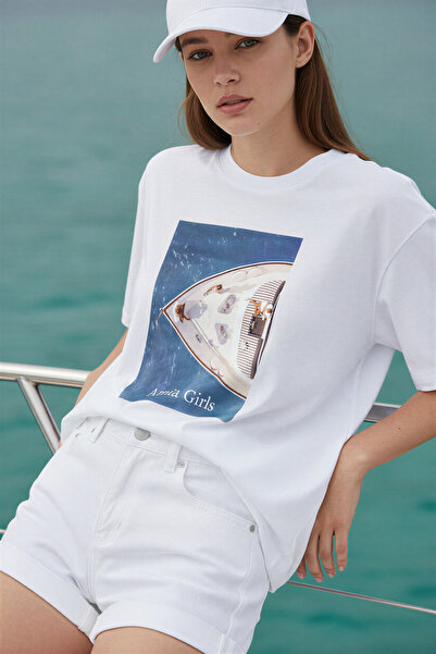 Amia&Co. Ekru Bisiklet Yaka Baskılı Kısa Kollu T-Shirt