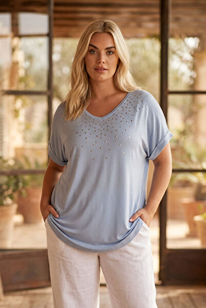 Stil Diva V-Neck Short Sleeve Plus Size Blouse with Sequin Detail -302280