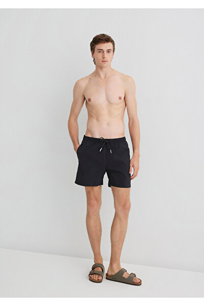 Mavi Schwarze kurze Badeshorts 0910879-900