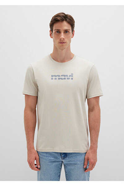 Mavi Graues T-Shirt mit Logo-Print, normale Passform / normaler Schnitt 0610943-70144