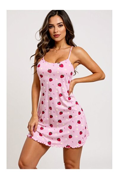 Cicişim Cămașă de noapte cu design elegant, cu bretele roz și model de căpșuni