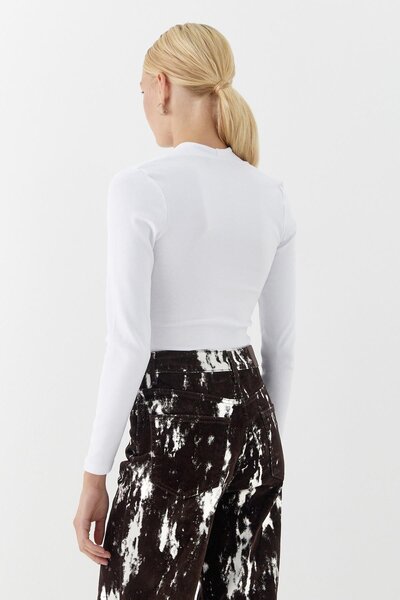 MARKALİSTE Μακρυμάνικο κορμάκι με λαιμόκοψη σε σχήμα V λευκό