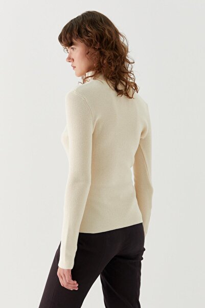 MARKALİSTE Snap-Buttoned High-Neck Sweater Ecru